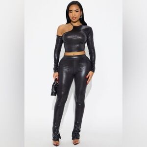 Fashion Nova Black Textured Leggings Set